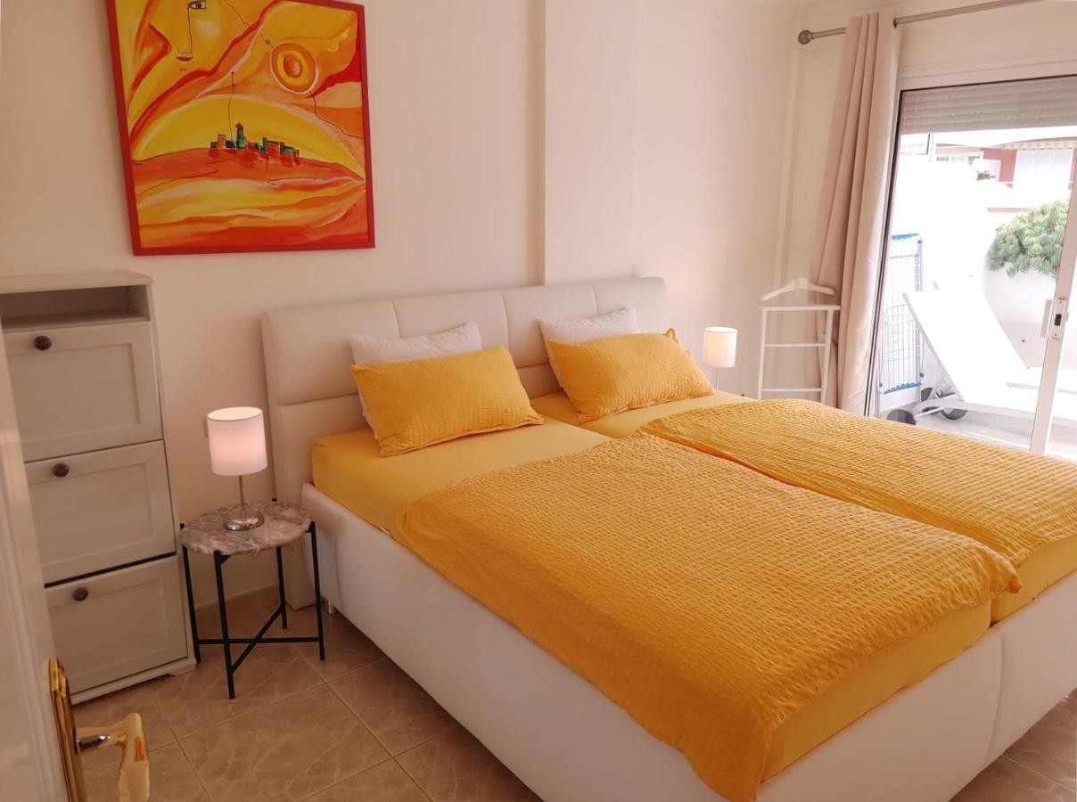 Apartamentos Vista Laurisilva プエルト・デ・ラ・クルス エクステリア 写真